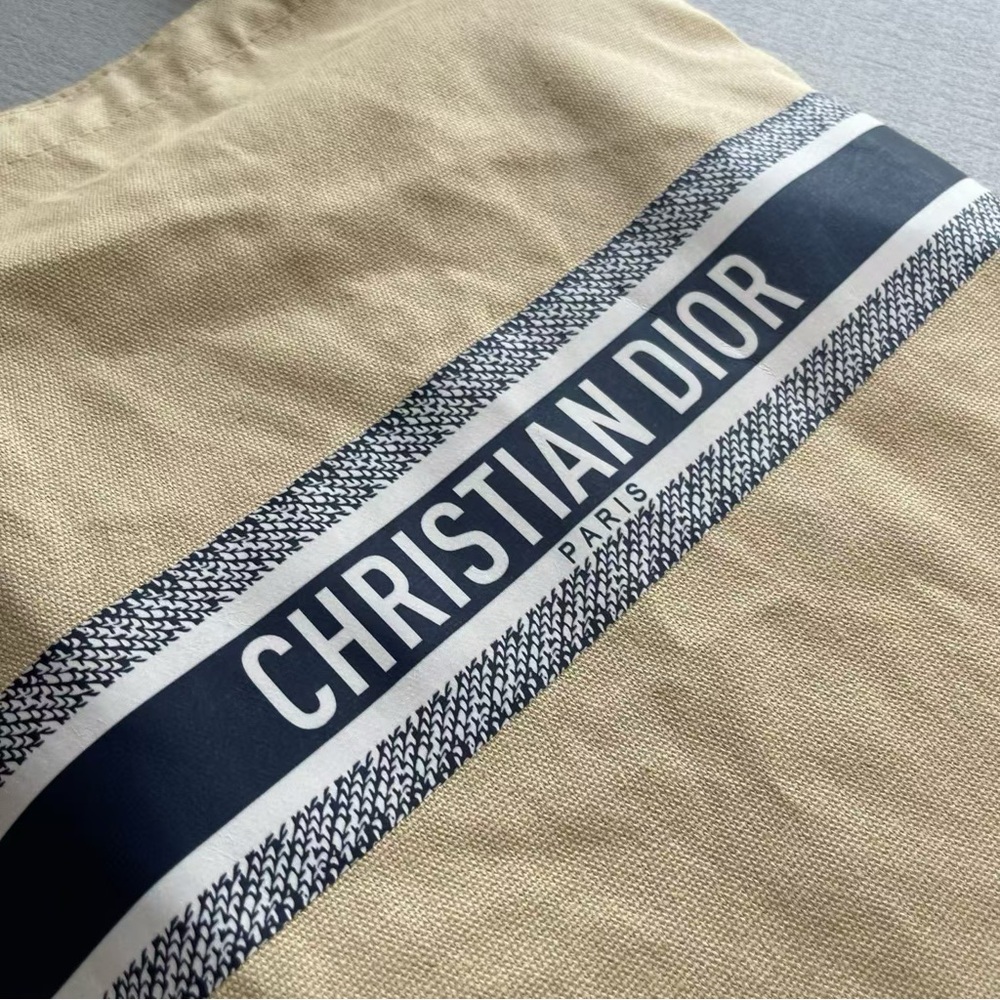 Christian Dior Yellow Canvas Tote Bag – VIP Beauty Gift - Picture 7 of 10
